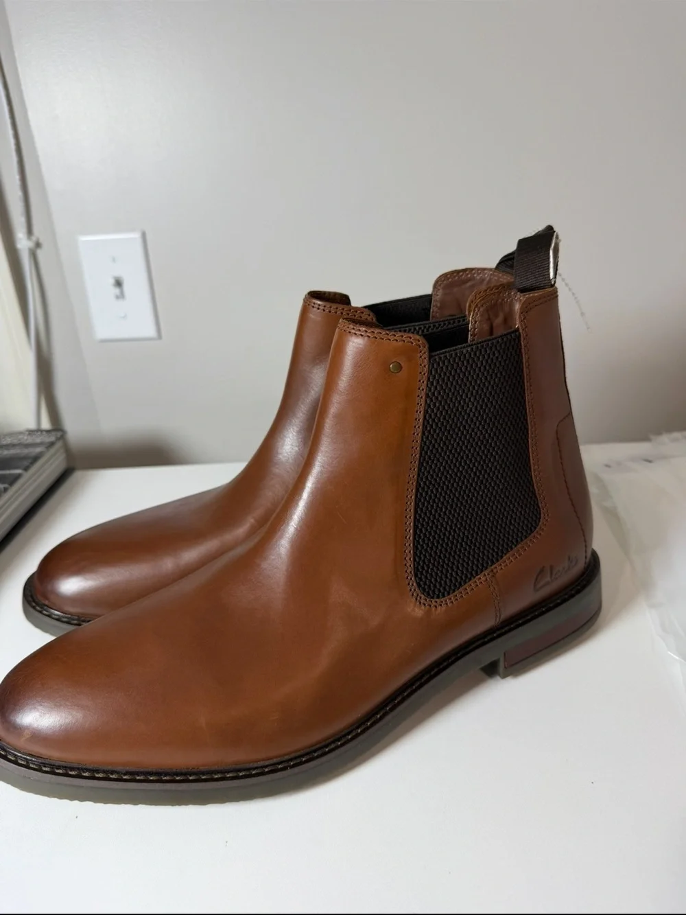 Clarks sleek tan